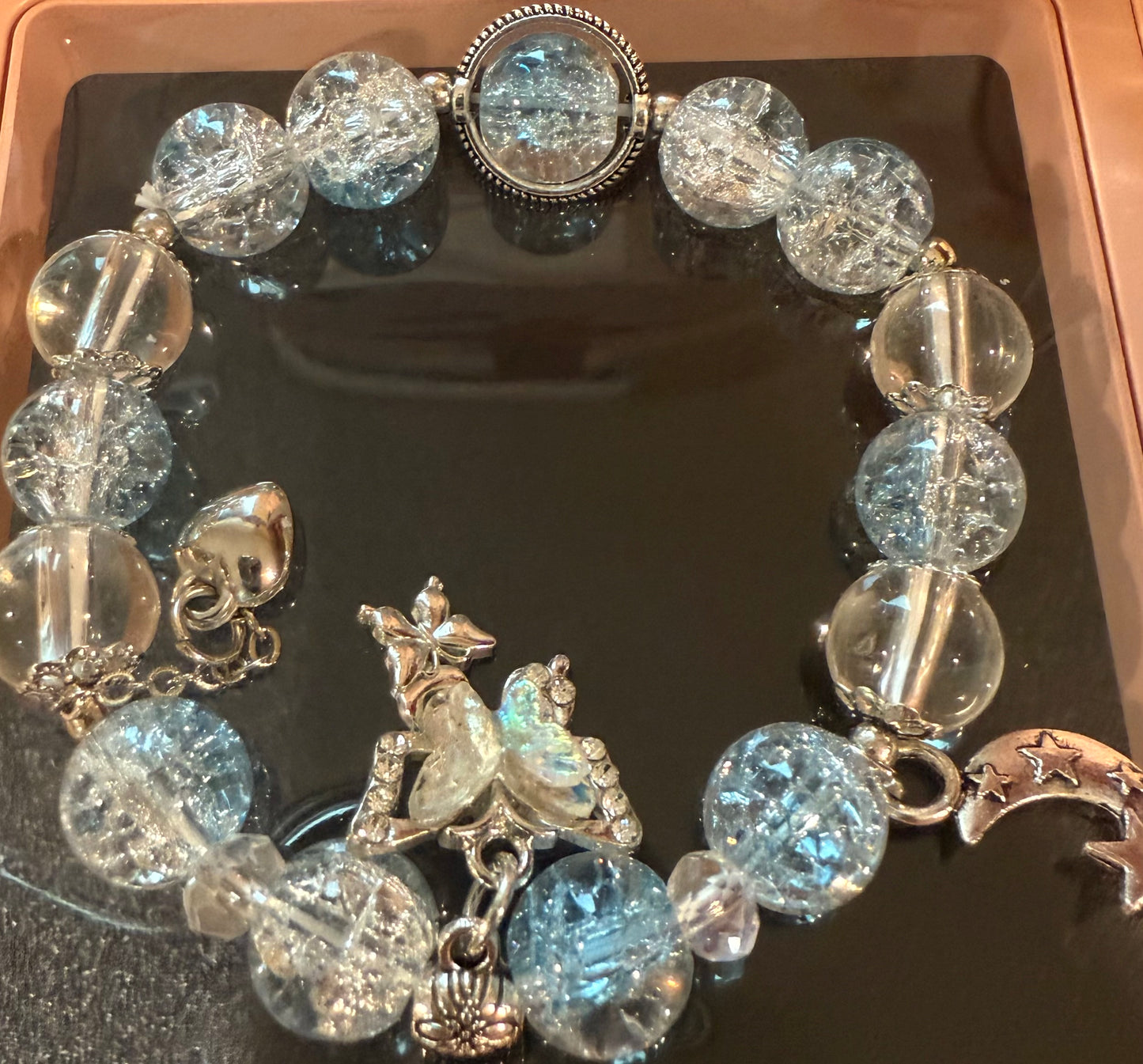 Crackle Glass Beaded Bracelet – Unique Handmade Liuli Jewelry, Sparkling Under Light