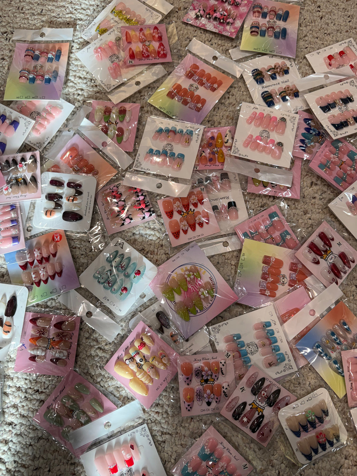 70 Sets Wholesale Trendy Press-On Nails – Almond & Square – $130