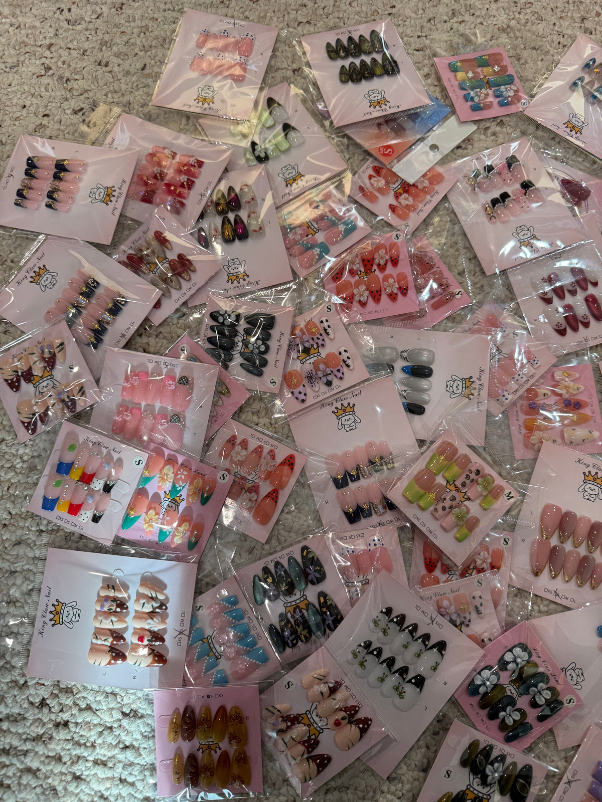 70 Sets Wholesale Trendy Press-On Nails – Almond & Square – $130