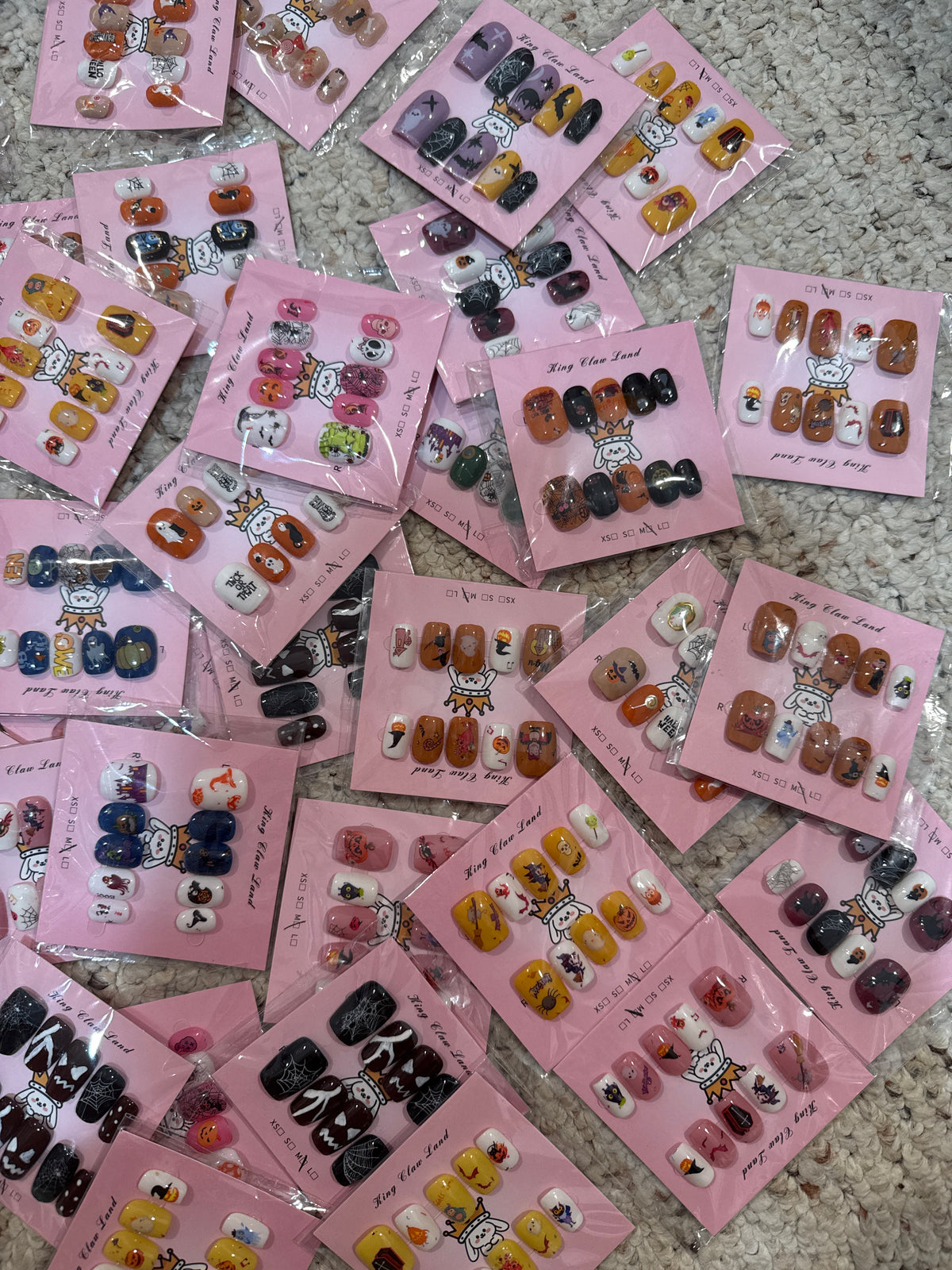 M Halloween all we left 40sets -$60